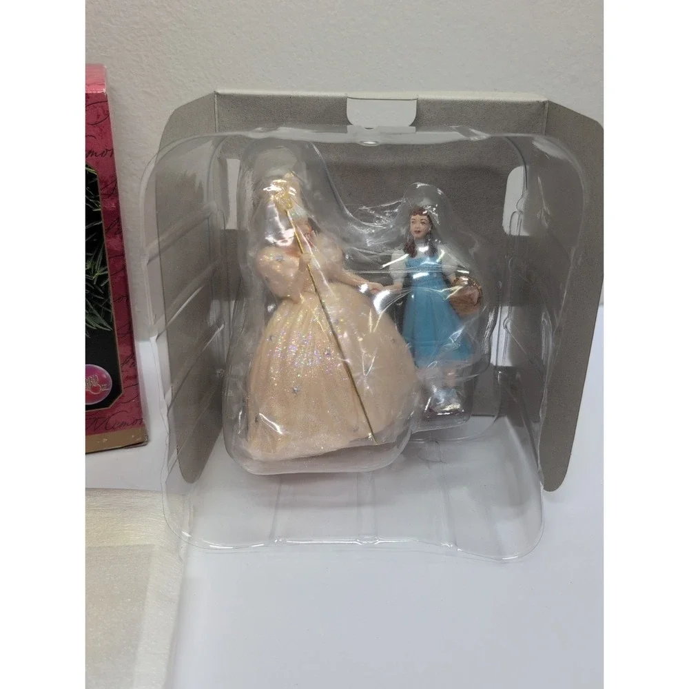 Hallmark Keepsake Ornament 1998 The Wizard Of Oz Dorothy & Glinda The Good Witch
